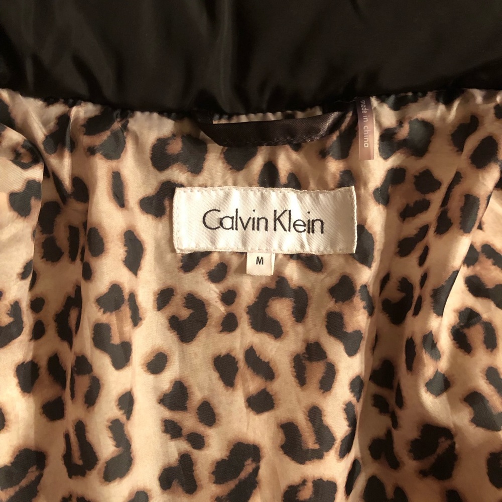 Calvin Klein Down Jacket - Size Medium - image 6